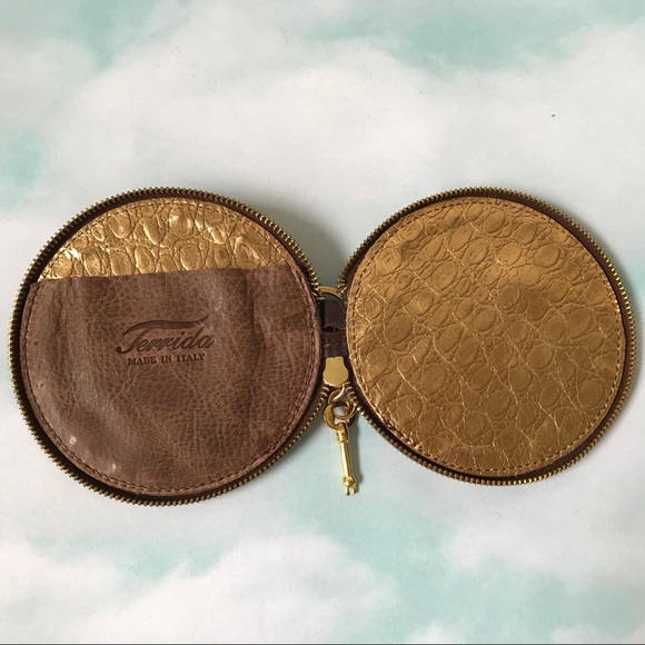 Terrida Zippered Zodiac Leo Leather Circle Key Bag